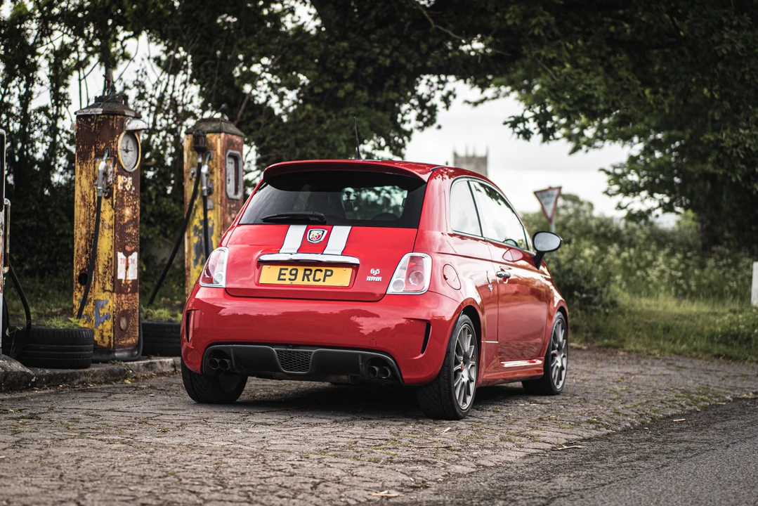 2010 Fiat Abarth 500 - Image 14 of 31