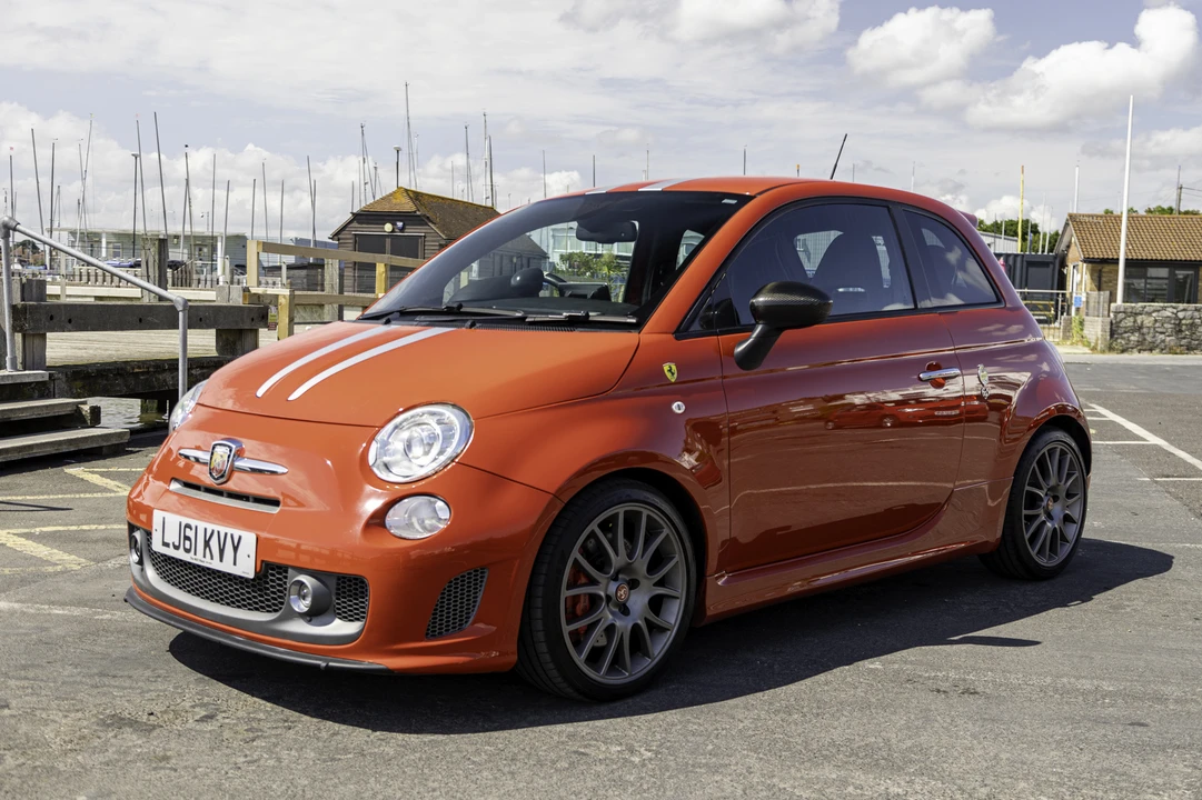 2010 Fiat Abarth 500 - Image 2 of 31