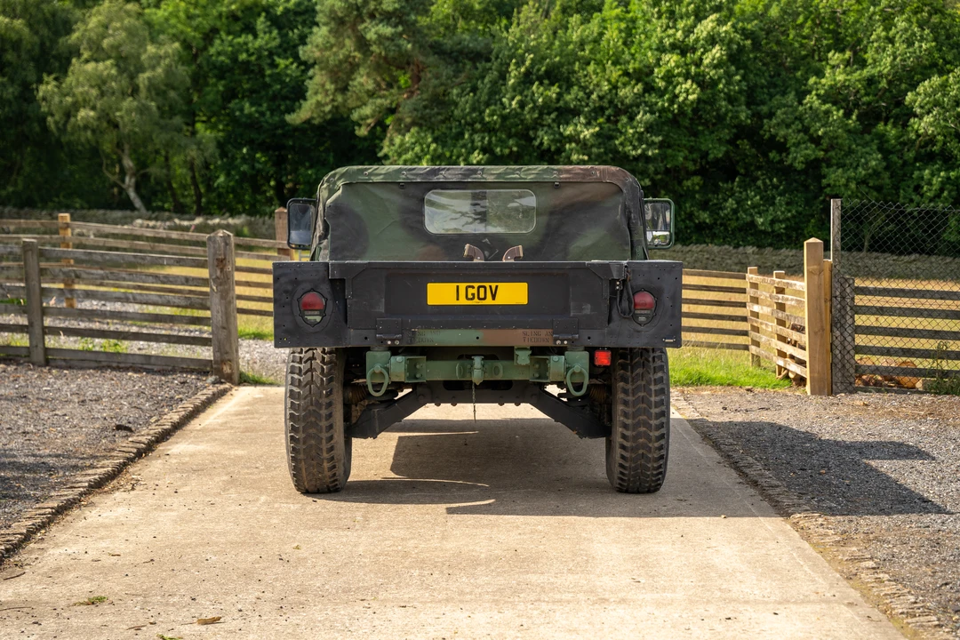 2010 AM General Hummer - Image 16 of 31