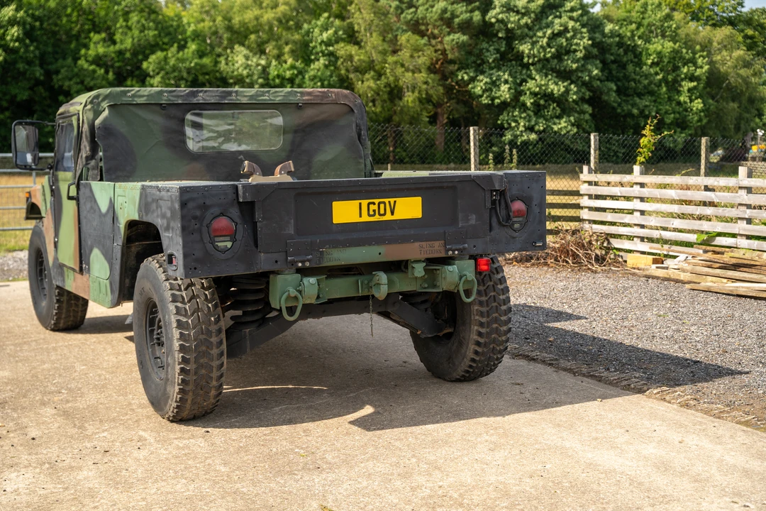 2010 AM General Hummer - Image 28 of 31