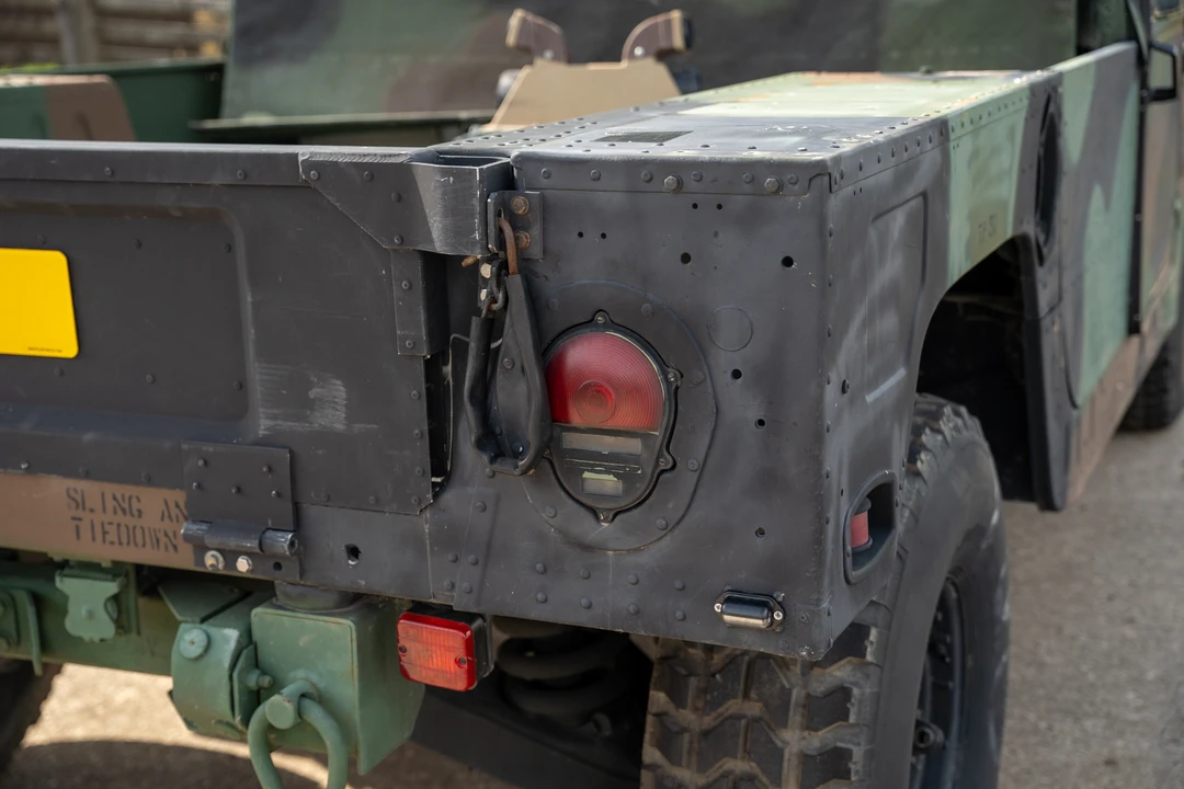 2010 AM General Hummer - Image 26 of 31