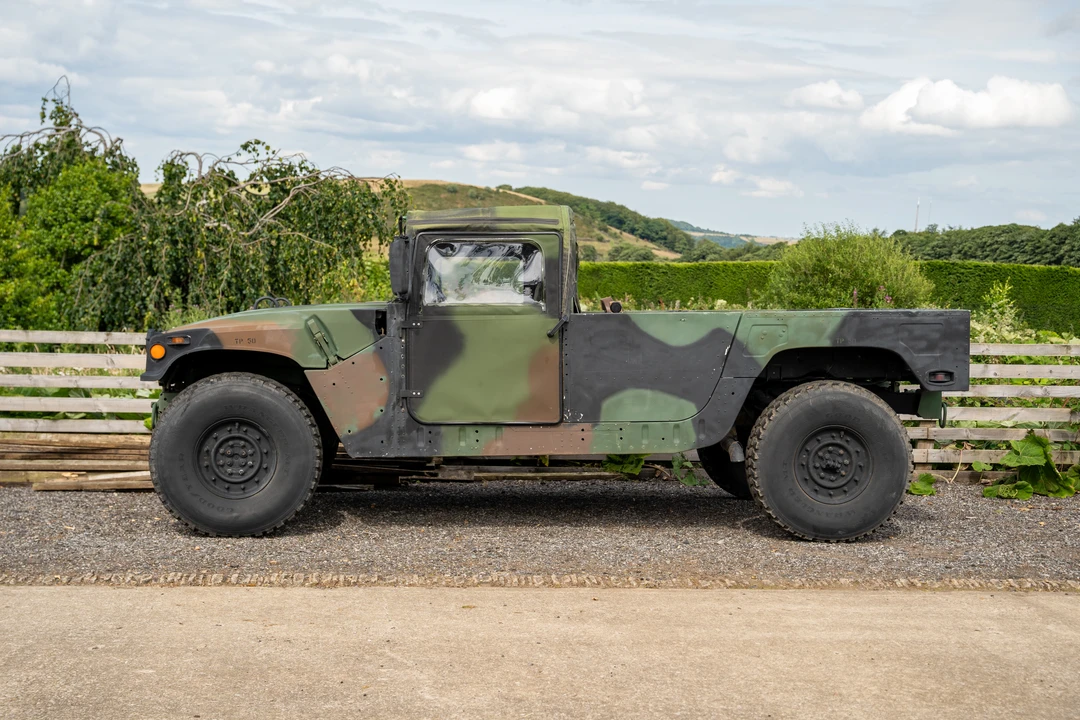 2010 AM General Hummer - Image 17 of 31