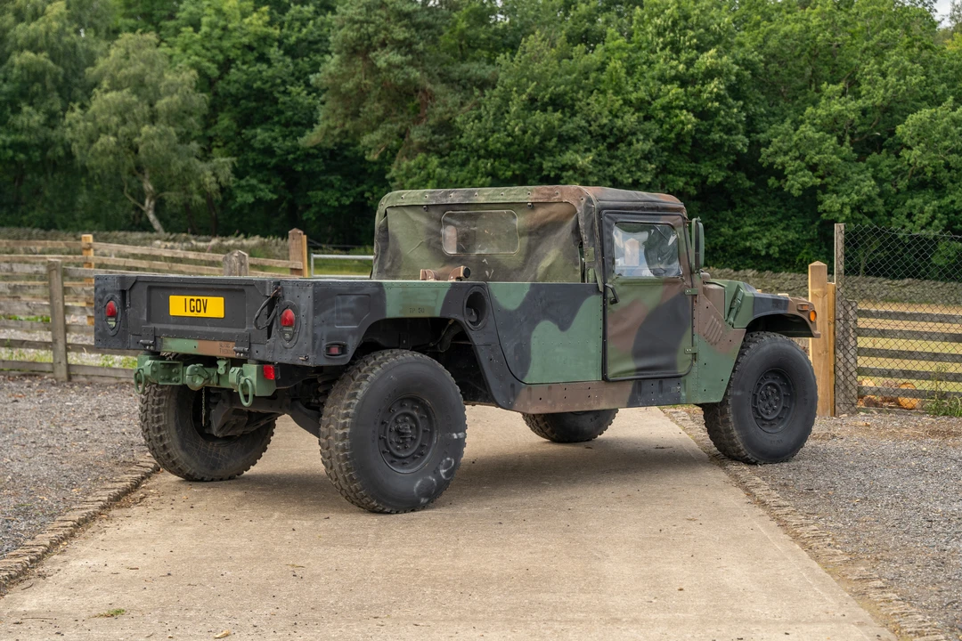 2010 AM General Hummer - Image 15 of 31