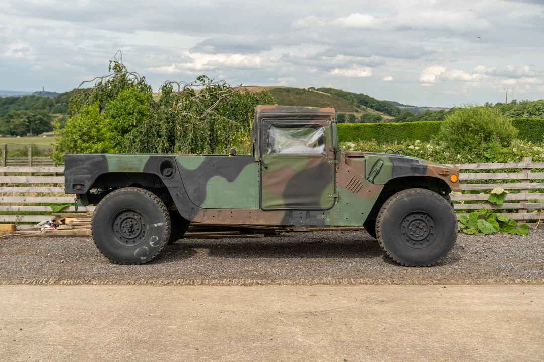 2010 AM General Hummer - Image 14 of 31