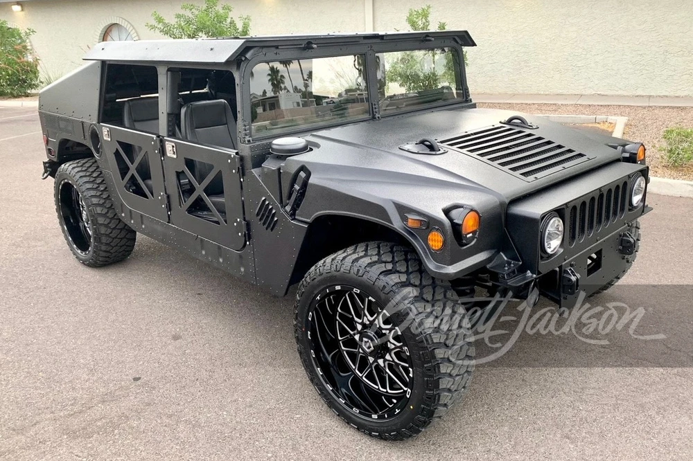 2010 AM General Hummer - Image 16 of 18