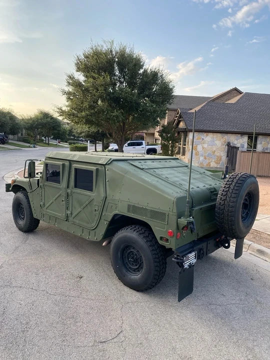 2010 AM General Hummer - Image 5 of 21