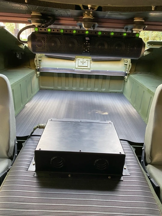 2010 AM General Hummer - Image 10 of 21