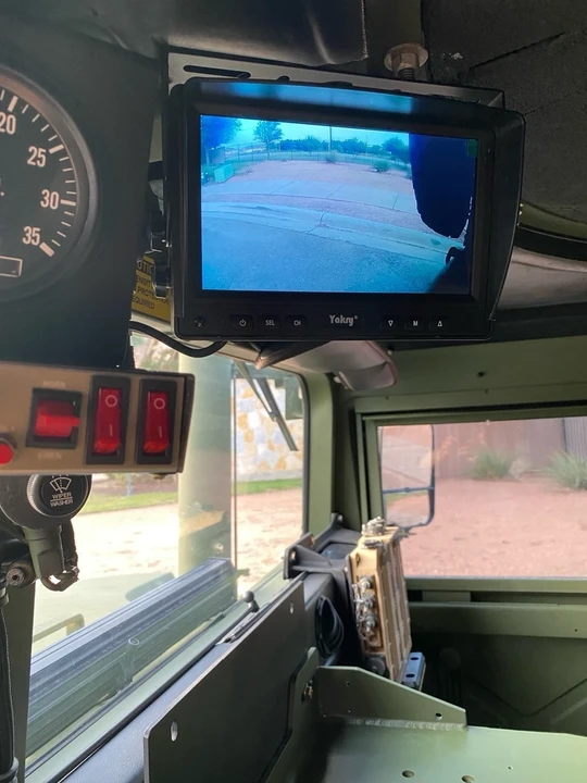 2010 AM General Hummer - Image 19 of 21