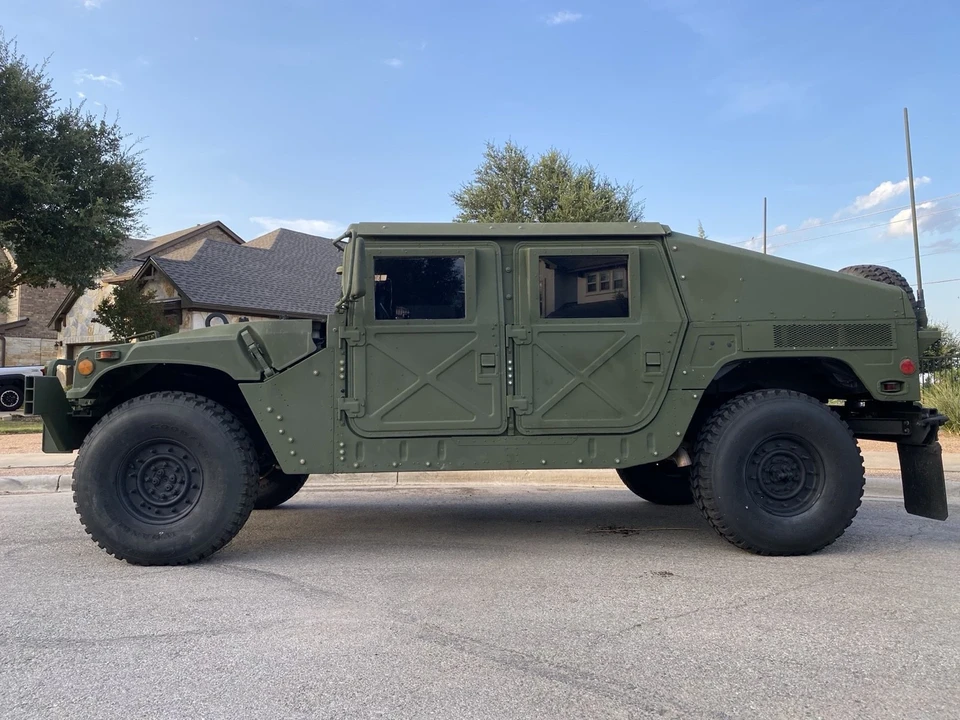 2010 AM General Hummer - Image 6 of 21