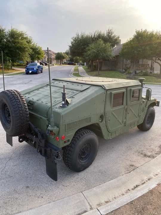 2010 AM General Hummer - Image 4 of 21