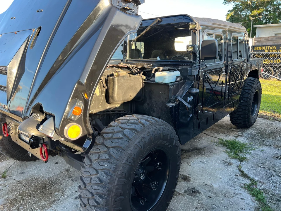 2010 AM General Hummer - Image 19 of 31