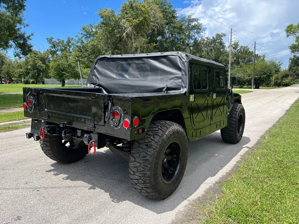 2010 AM General Hummer - Image 11 of 31