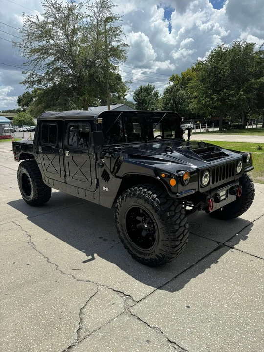 2010 AM General Hummer - Image 13 of 31