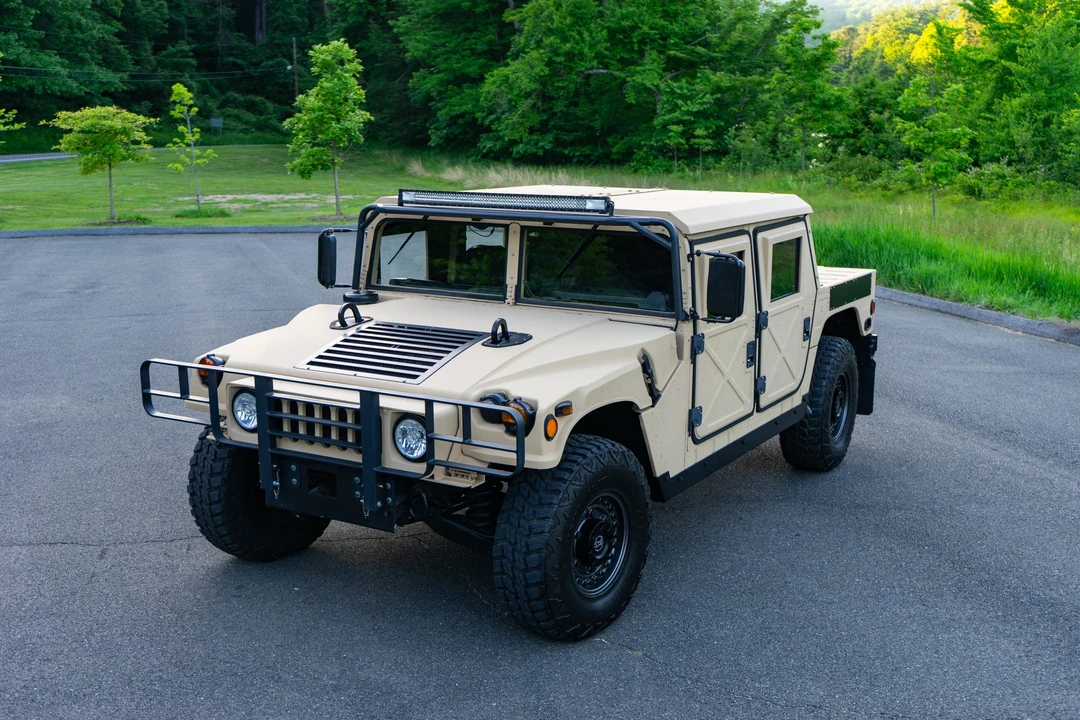 2010 Hummer HMMWV - Image 25 of 31