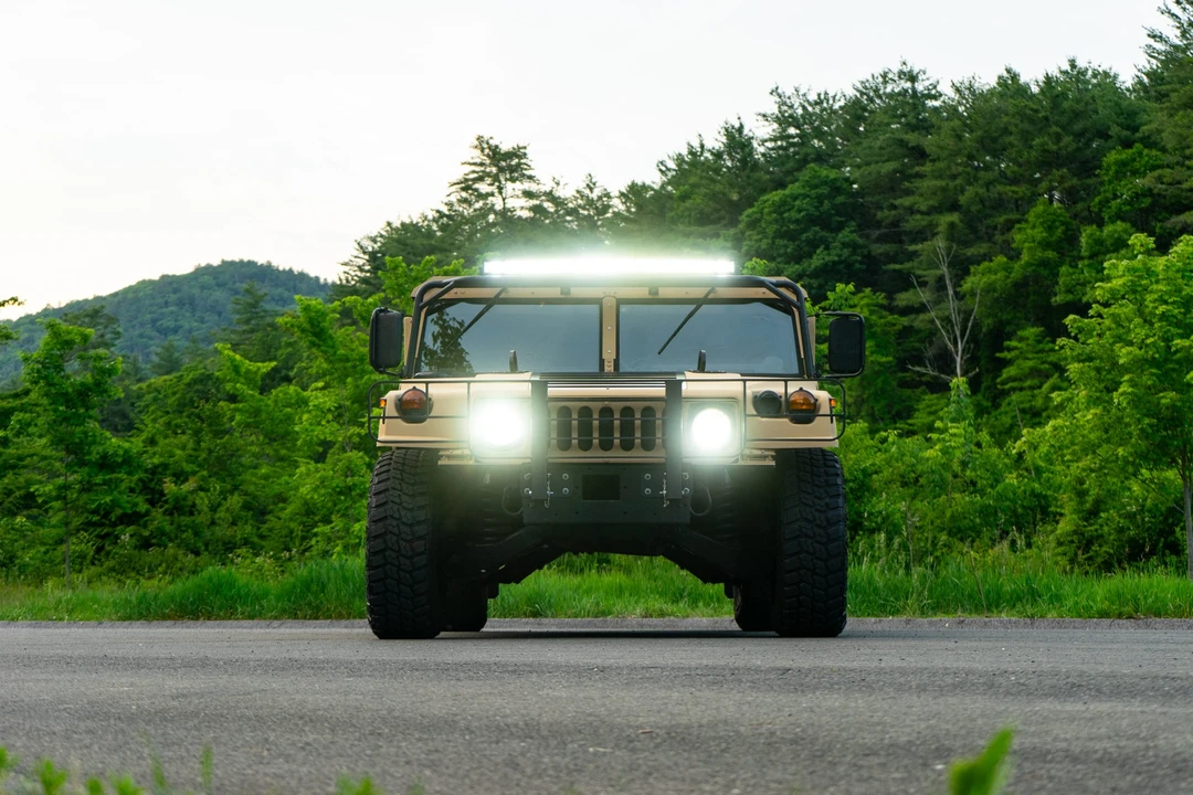2010 Hummer HMMWV - Image 29 of 31