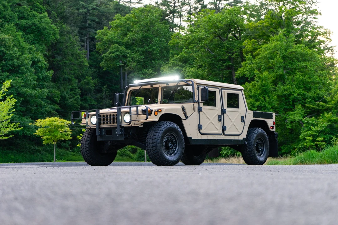 2010 Hummer HMMWV - Image 21 of 31