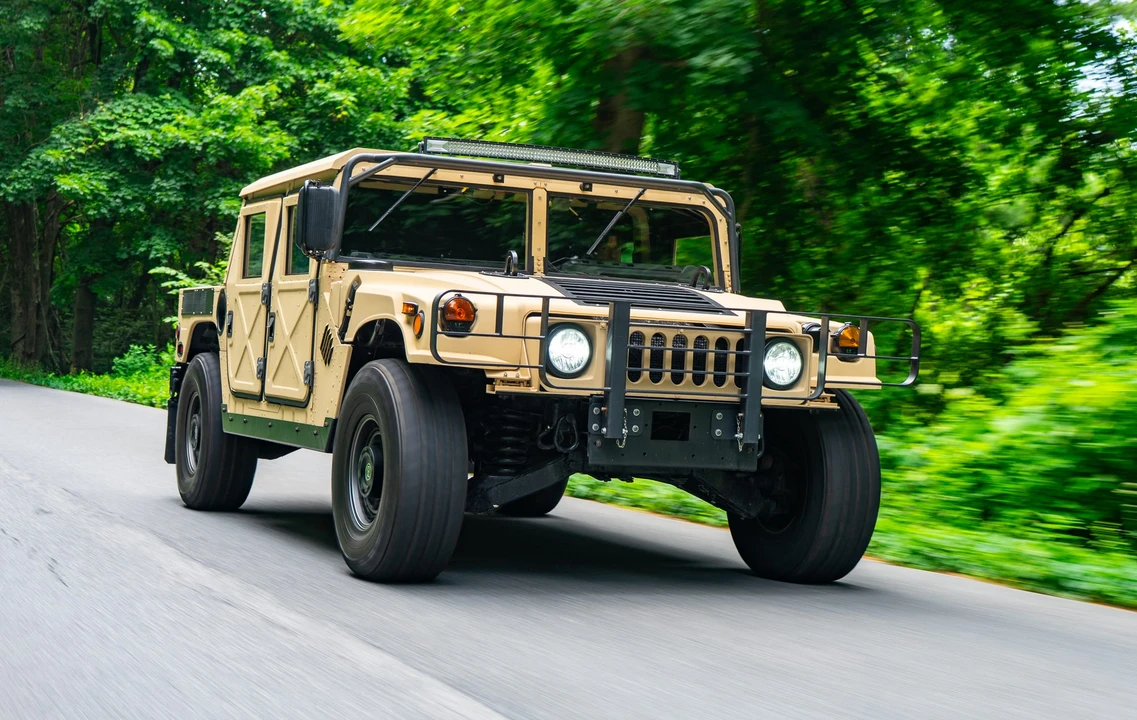 2010 Hummer HMMWV - Image 17 of 31