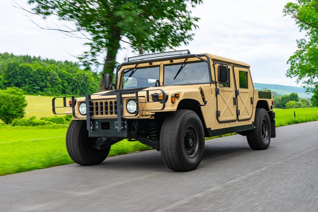 2010 Hummer HMMWV - Image 8 of 31