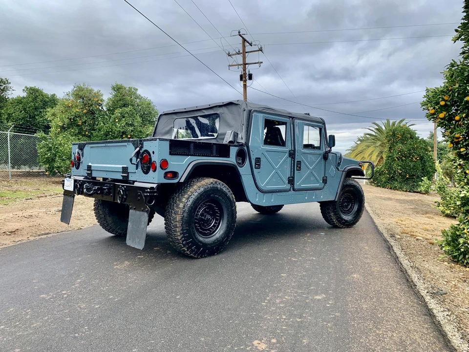 2010 Hummer HMMWV - Image 12 of 31