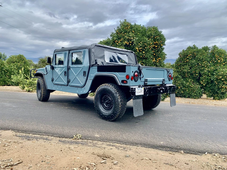 2010 Hummer HMMWV - Image 17 of 31