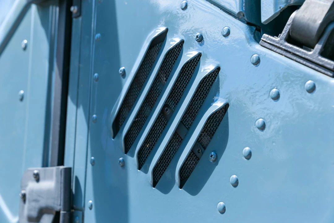 2010 Hummer HMMWV - Image 24 of 31