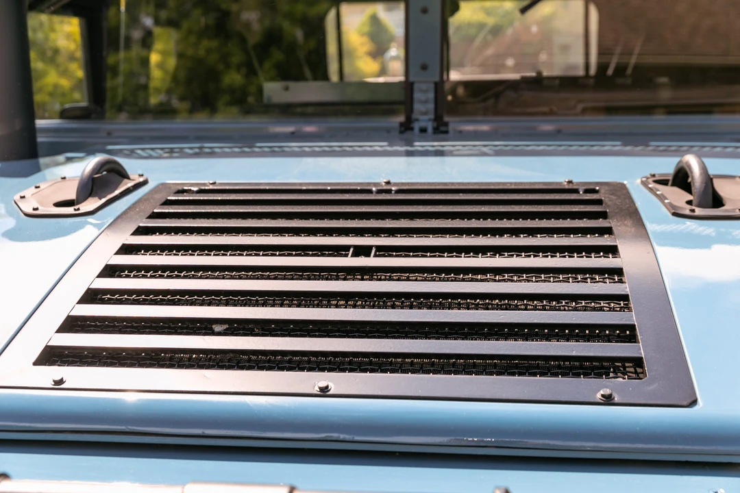 2010 Hummer HMMWV - Image 25 of 31
