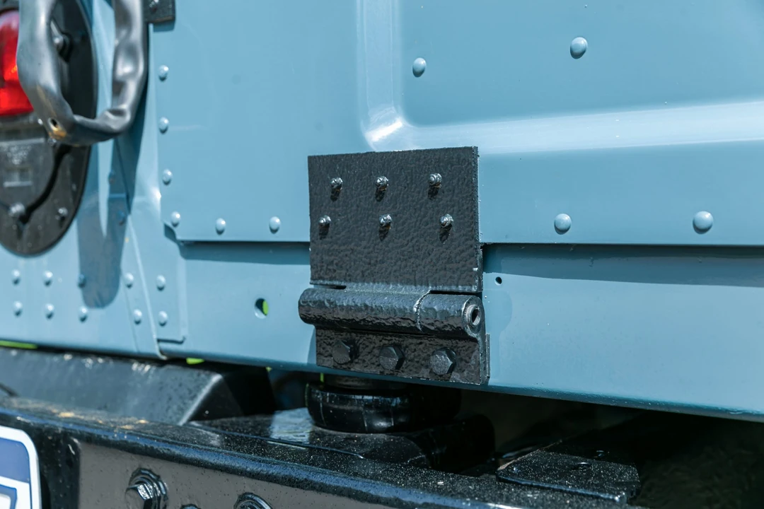 2010 Hummer HMMWV - Image 30 of 31