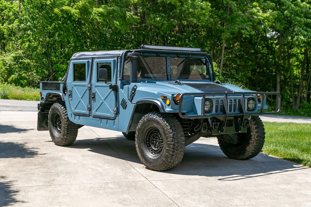 2010 Hummer HMMWV - Image 4 of 31