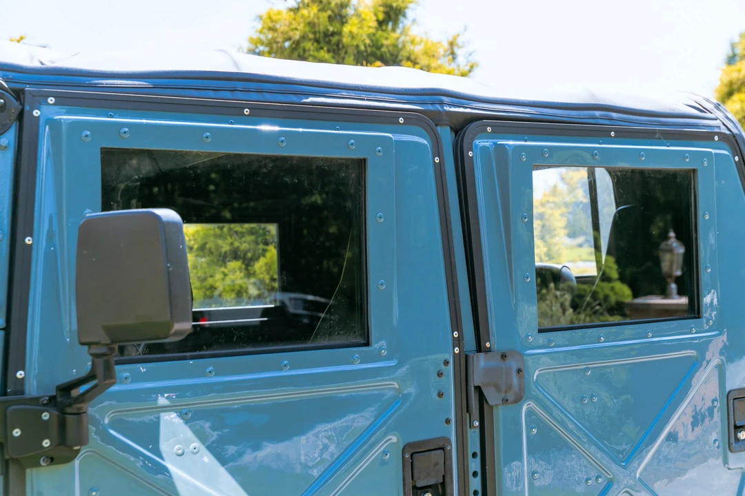 2010 Hummer HMMWV - Image 22 of 31