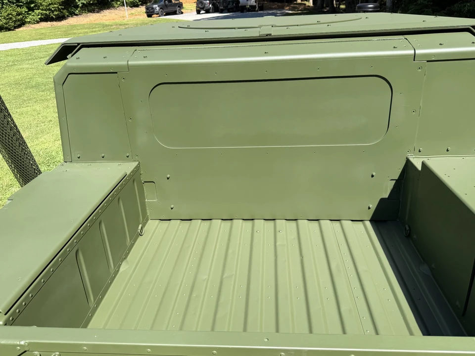 2010 Hummer HMMWV - Image 19 of 31