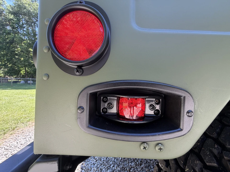 2010 Hummer HMMWV - Image 15 of 31