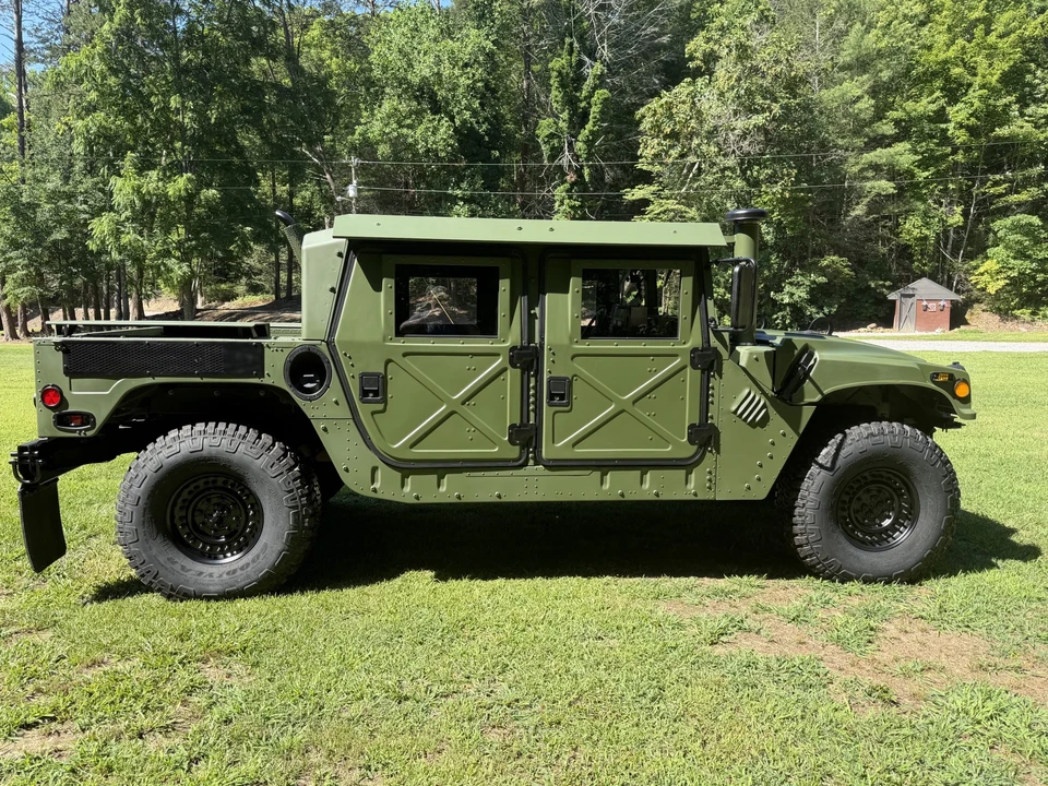 2010 Hummer HMMWV - Image 4 of 31