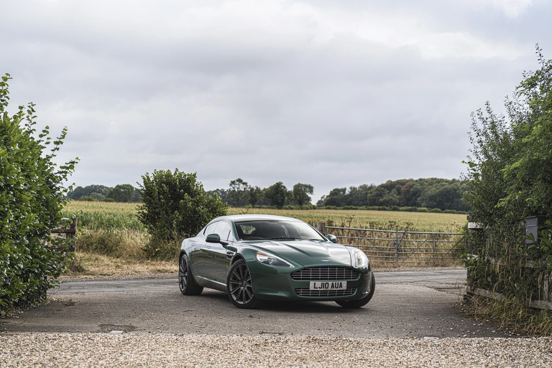 2010 Aston Martin Rapide - Image 17 of 31