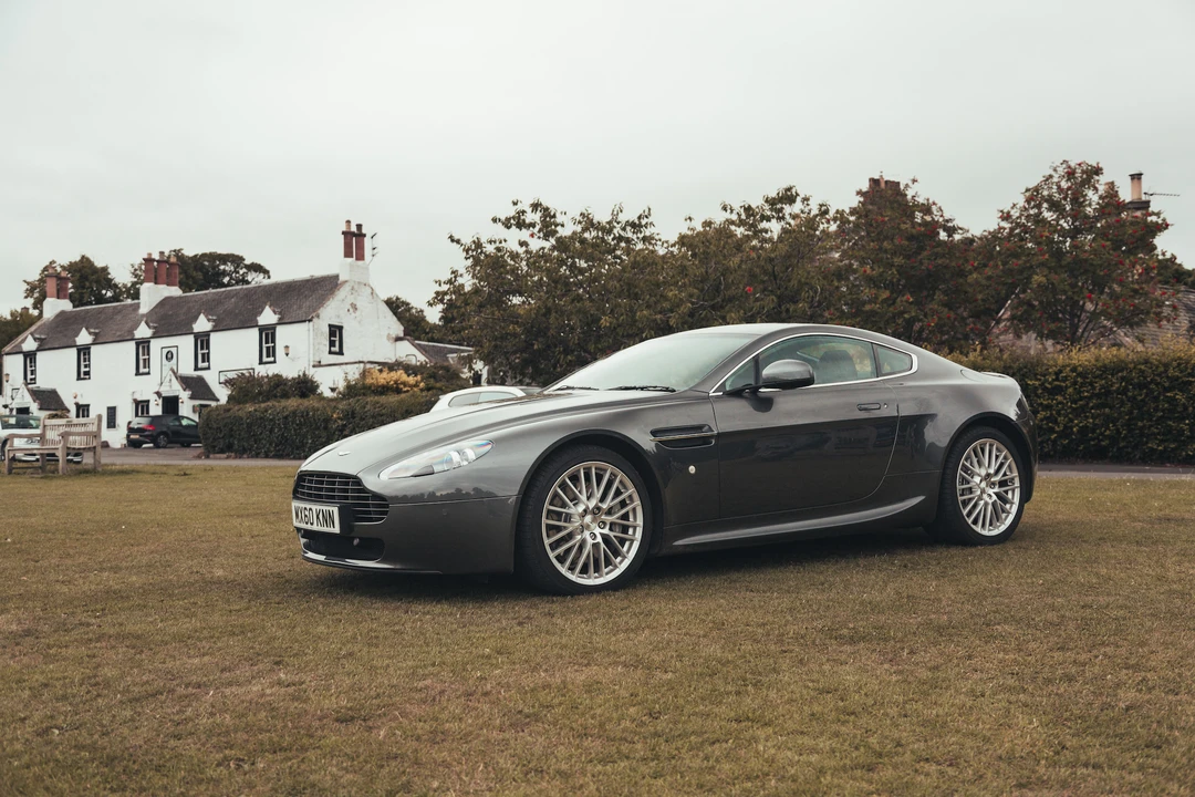 2010 Aston Martin V8 Vantage (2006-2017) - Image 4 of 31