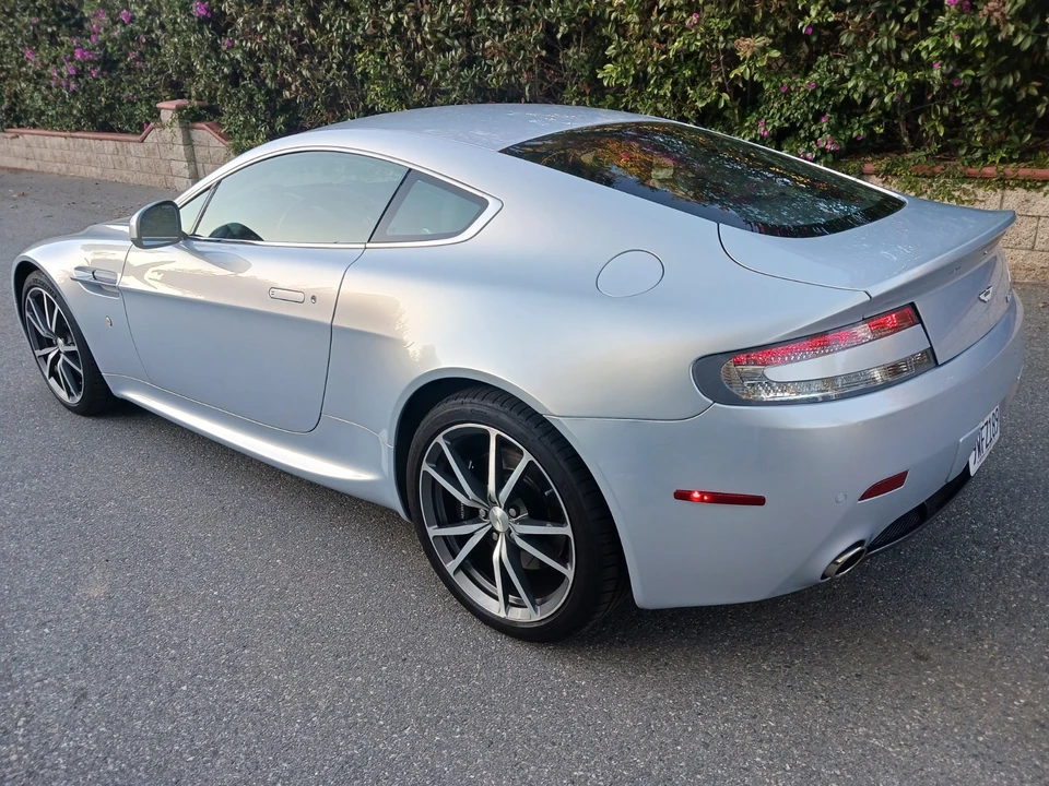 2010 Aston Martin V8 Vantage (2006-2017) - Image 4 of 21