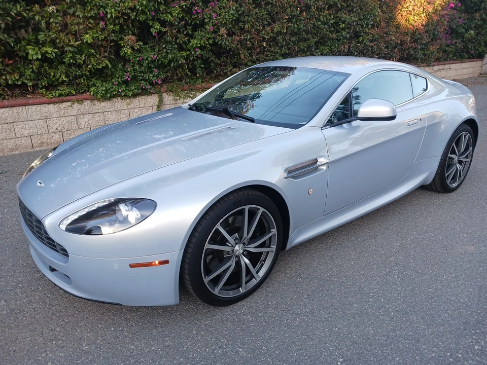 2010 Aston Martin V8 Vantage (2006-2017) - Image 2 of 21