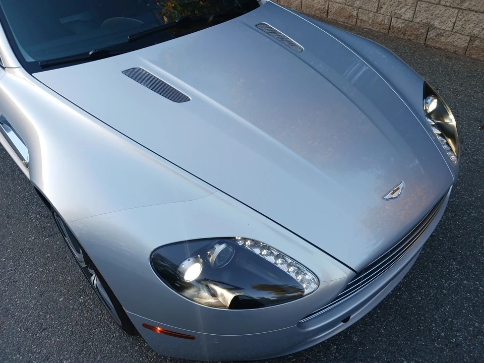 2010 Aston Martin V8 Vantage (2006-2017) - Image 10 of 21