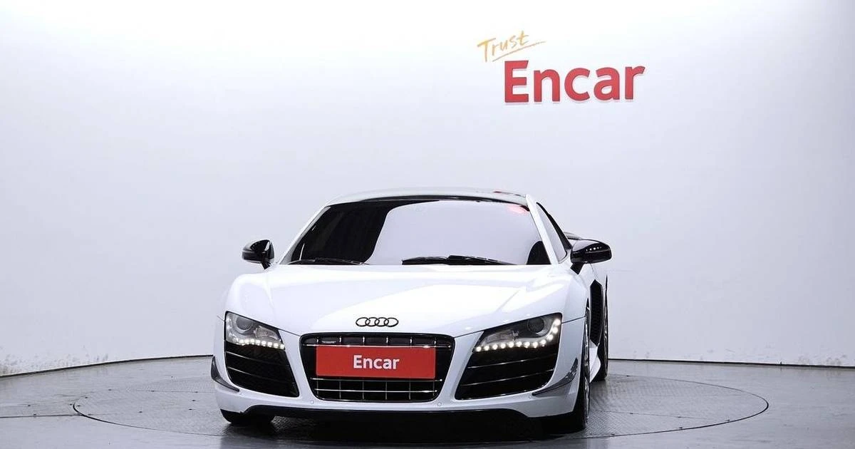 2010 Audi 42 R8 - Image 17 of 19