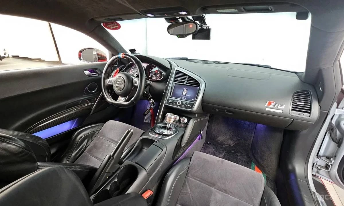 2010 Audi 42 R8 - Image 14 of 20