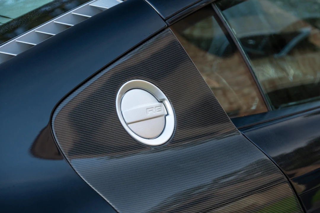 2010 Audi 42 R8 - Image 29 of 31