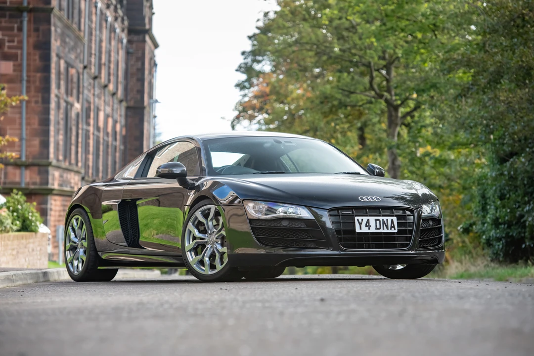 2010 Audi 42 R8 - Image 2 of 31