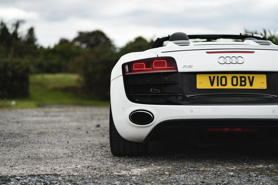 2010 Audi 42 R8 - Image 26 of 31