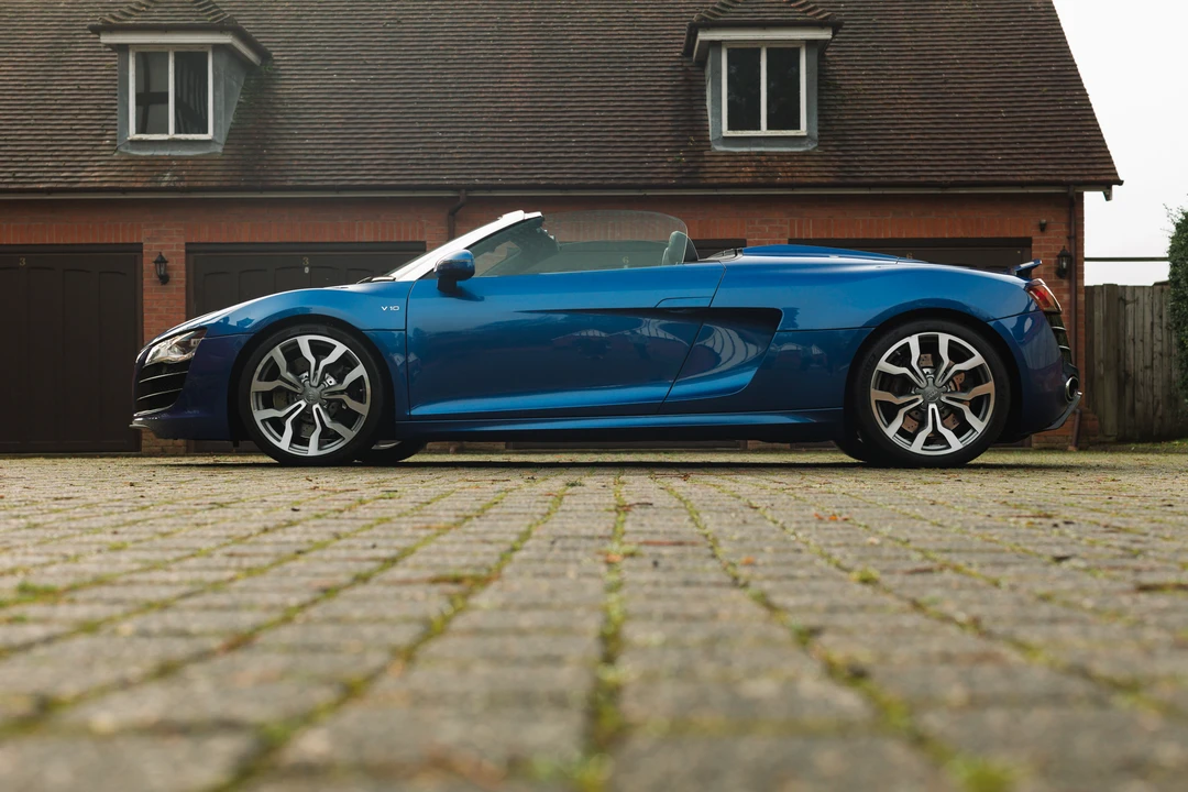 2010 Audi 42 R8 - Image 5 of 31