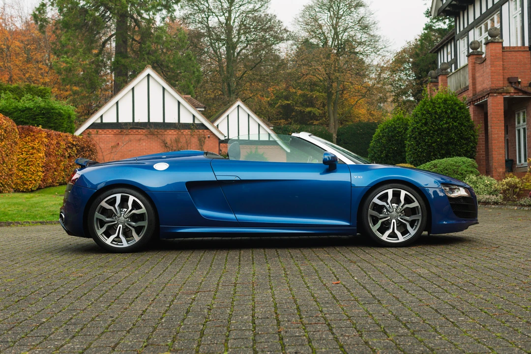 2010 Audi 42 R8 - Image 8 of 31