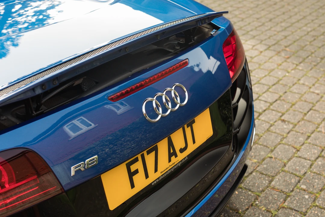 2010 Audi 42 R8 - Image 29 of 31