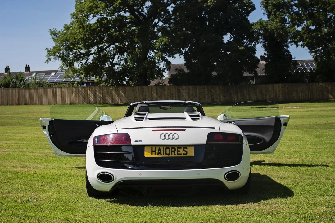 2010 Audi 42 R8 - Image 13 of 31