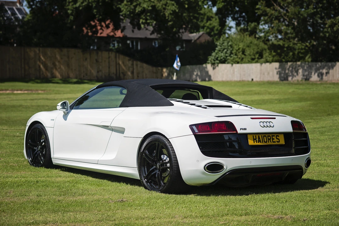 2010 Audi 42 R8 - Image 7 of 31
