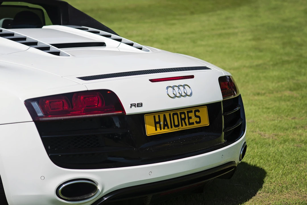2010 Audi 42 R8 - Image 30 of 31