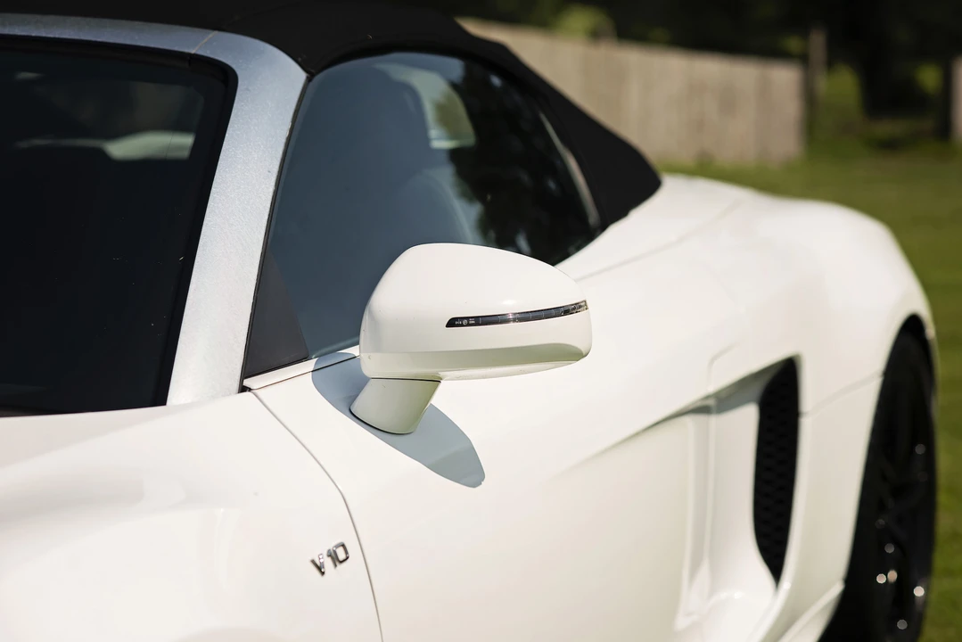 2010 Audi 42 R8 - Image 24 of 31