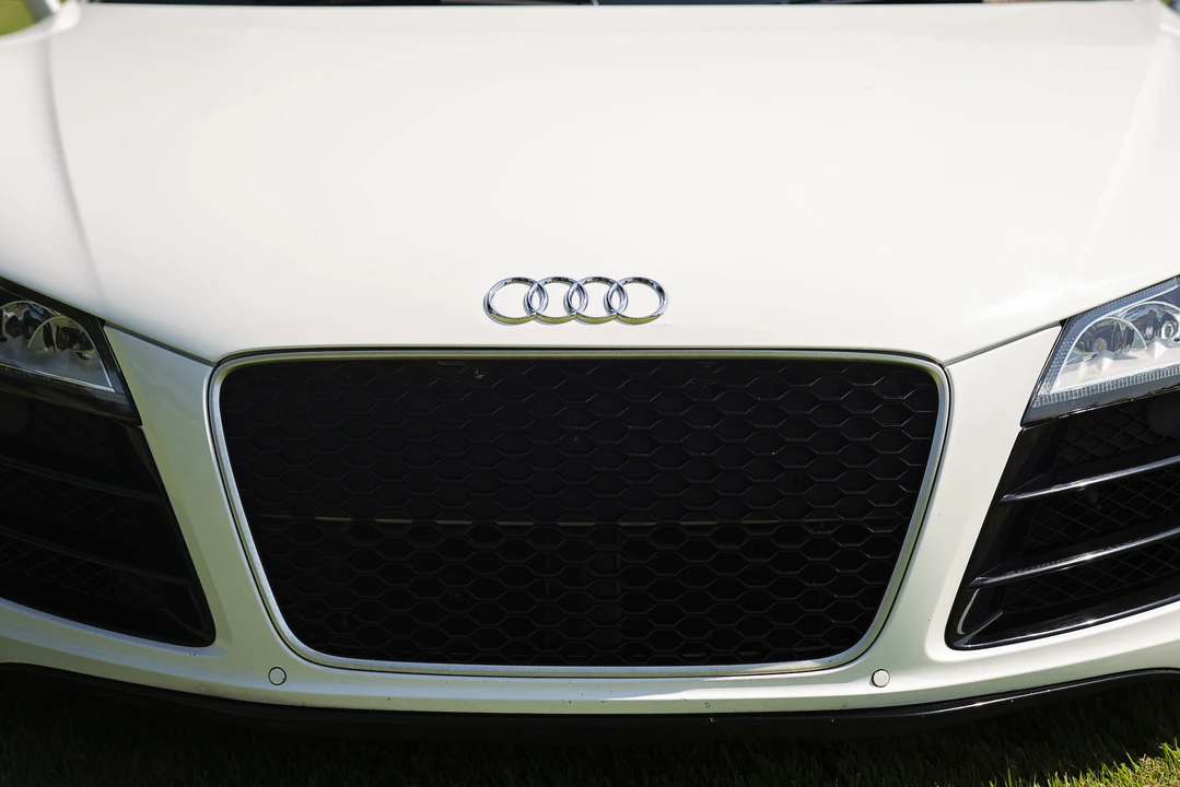 2010 Audi 42 R8 - Image 22 of 31